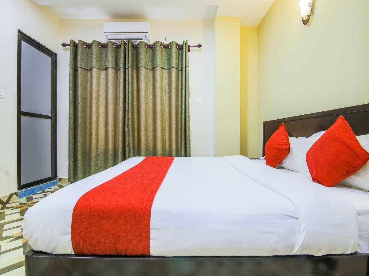 Oyo 315 Aadarsha Inn Rummindei Kültér fotó
